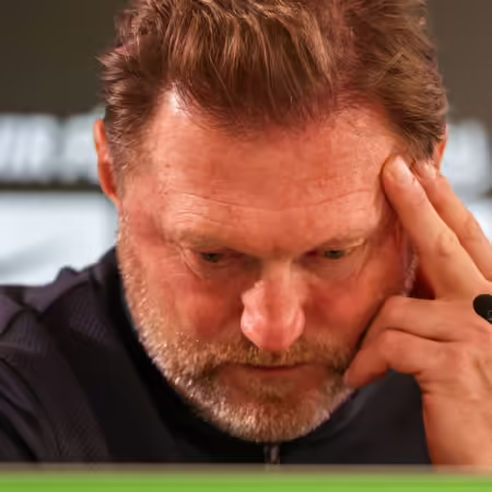 „Du musst nur gezielt versuchen, eine Hand zu treffen“: Hasenhüttls Elfer-Frust