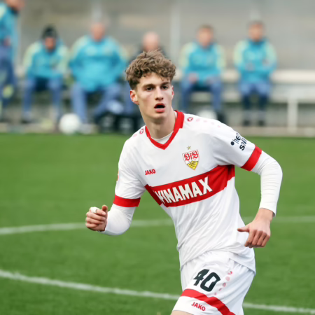Operation: VfB-Talent Raimund fällt weiterhin aus