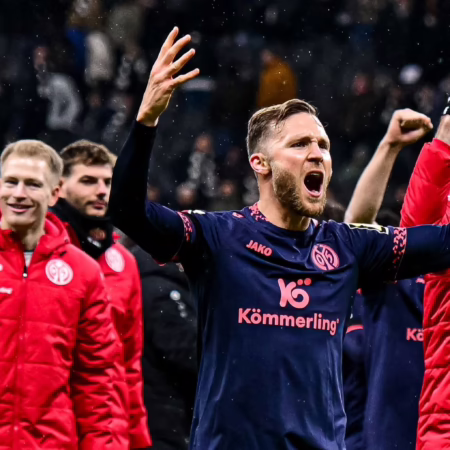 Kapitän Widmer bleibt bei Mainz 05 an Bord
