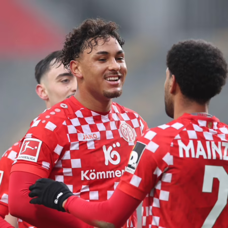 Mainz: Henriksen fordert einen neuen Stürmer